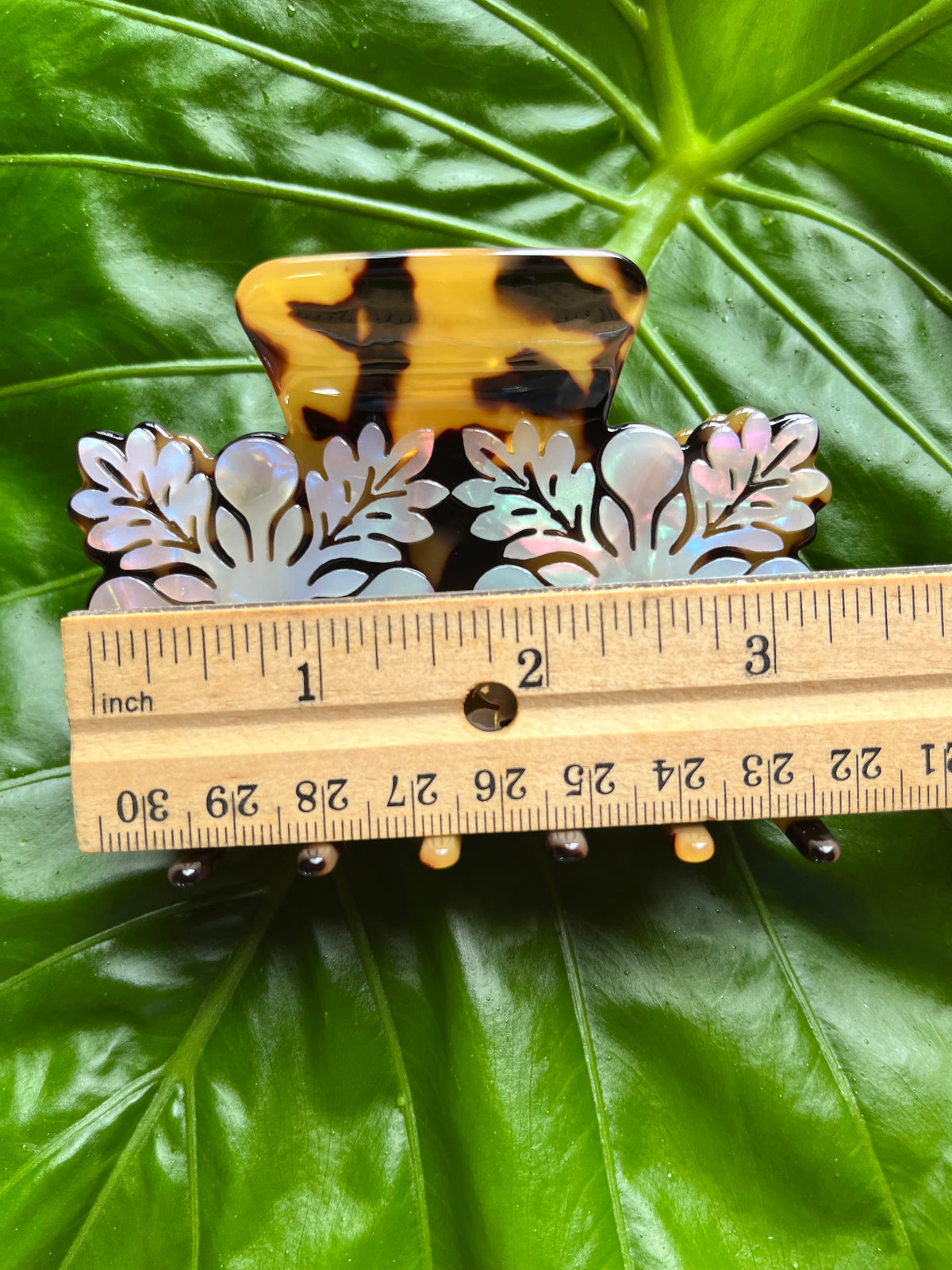 Hawaiian Quilt Clip Tortoise Brown