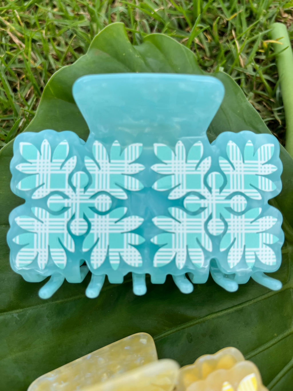 Large Palaka Hawaiian Quilt Clips