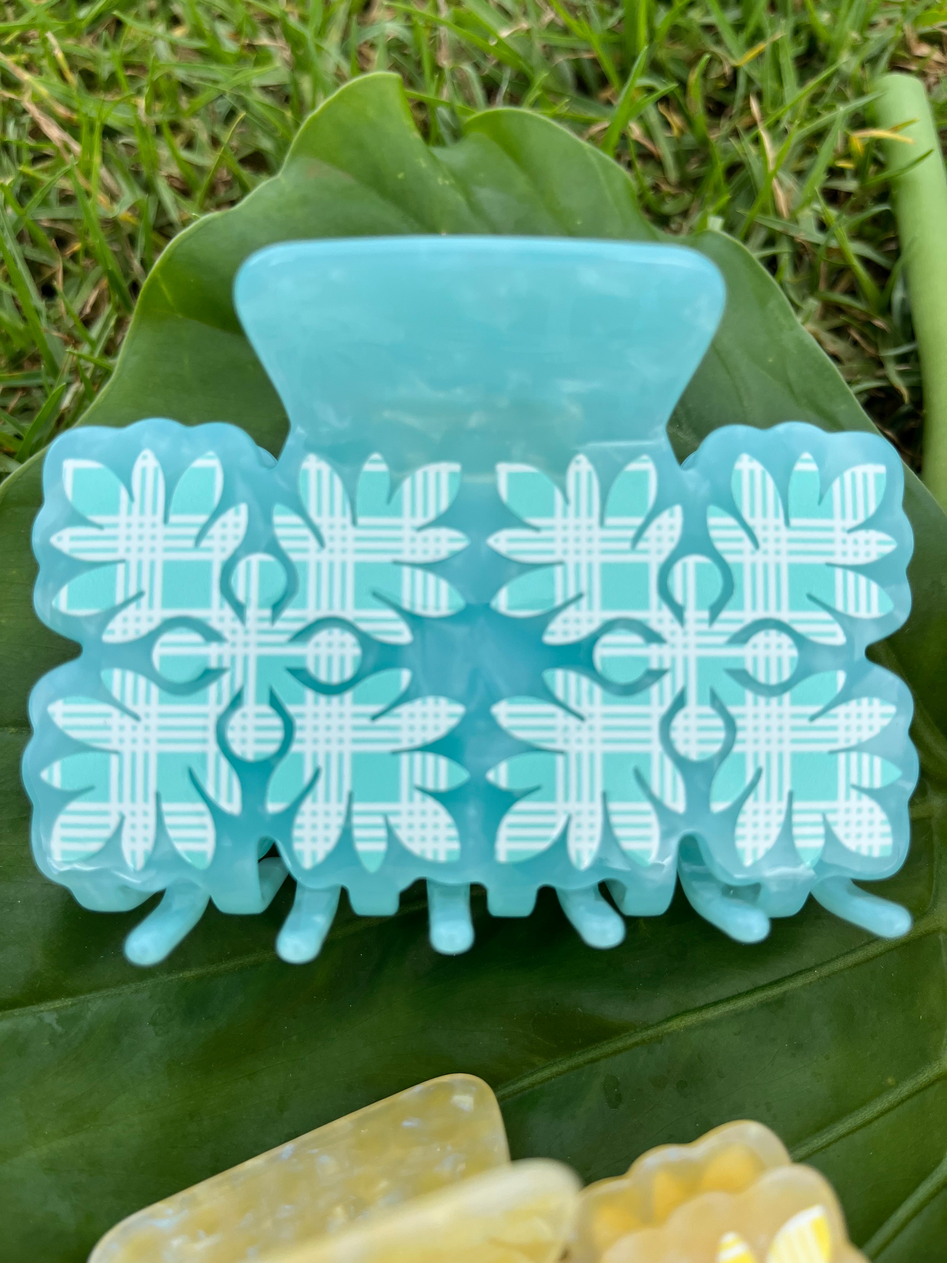 Large Palaka Hawaiian Quilt Clips