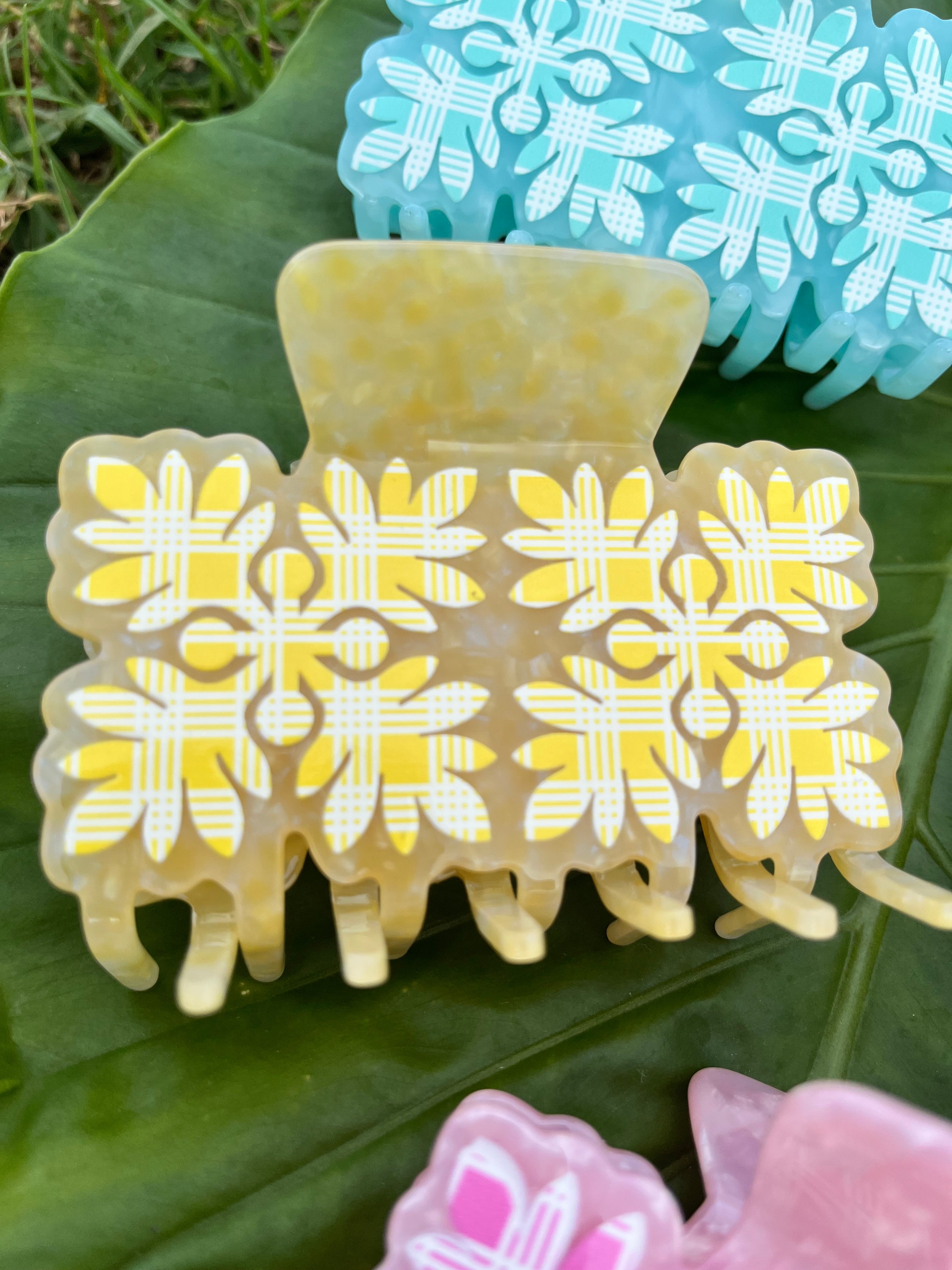 Large Palaka Hawaiian Quilt Clips