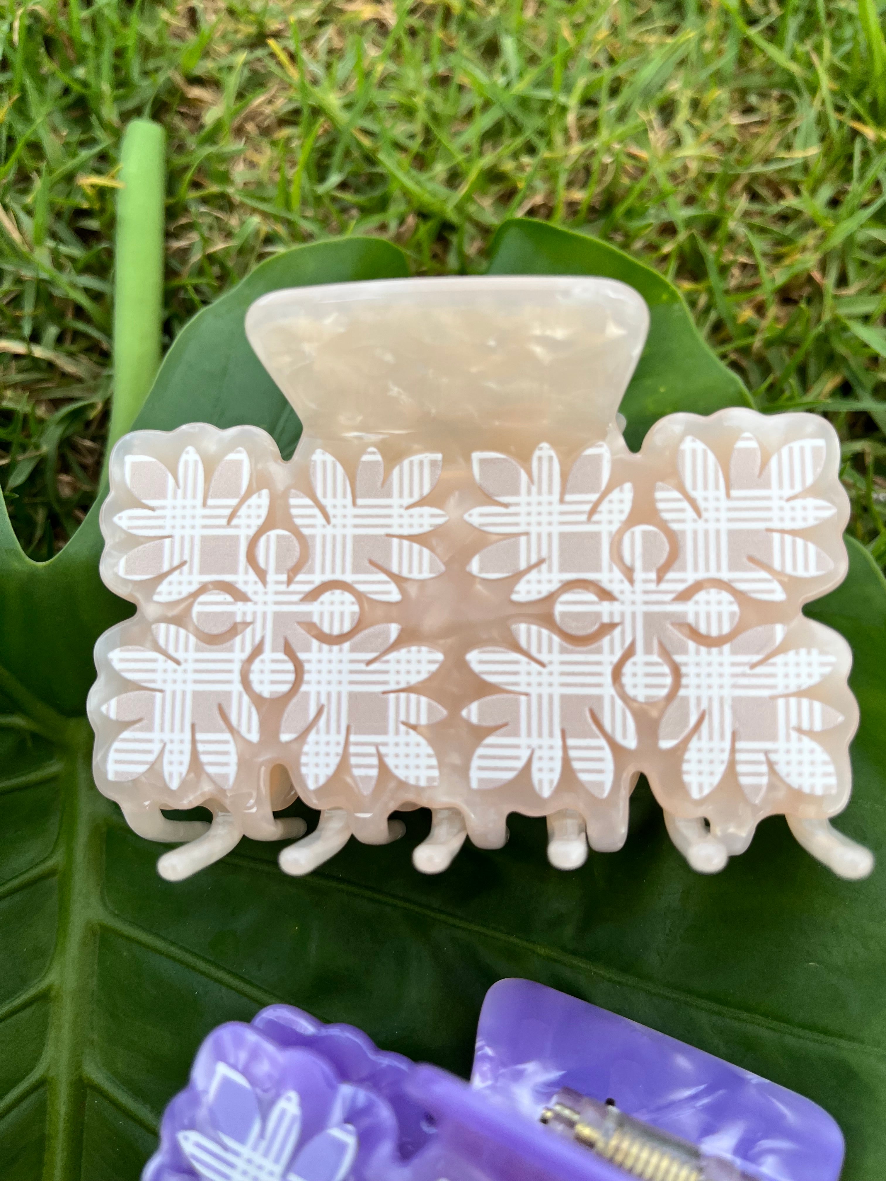 Large Palaka Hawaiian Quilt Clips