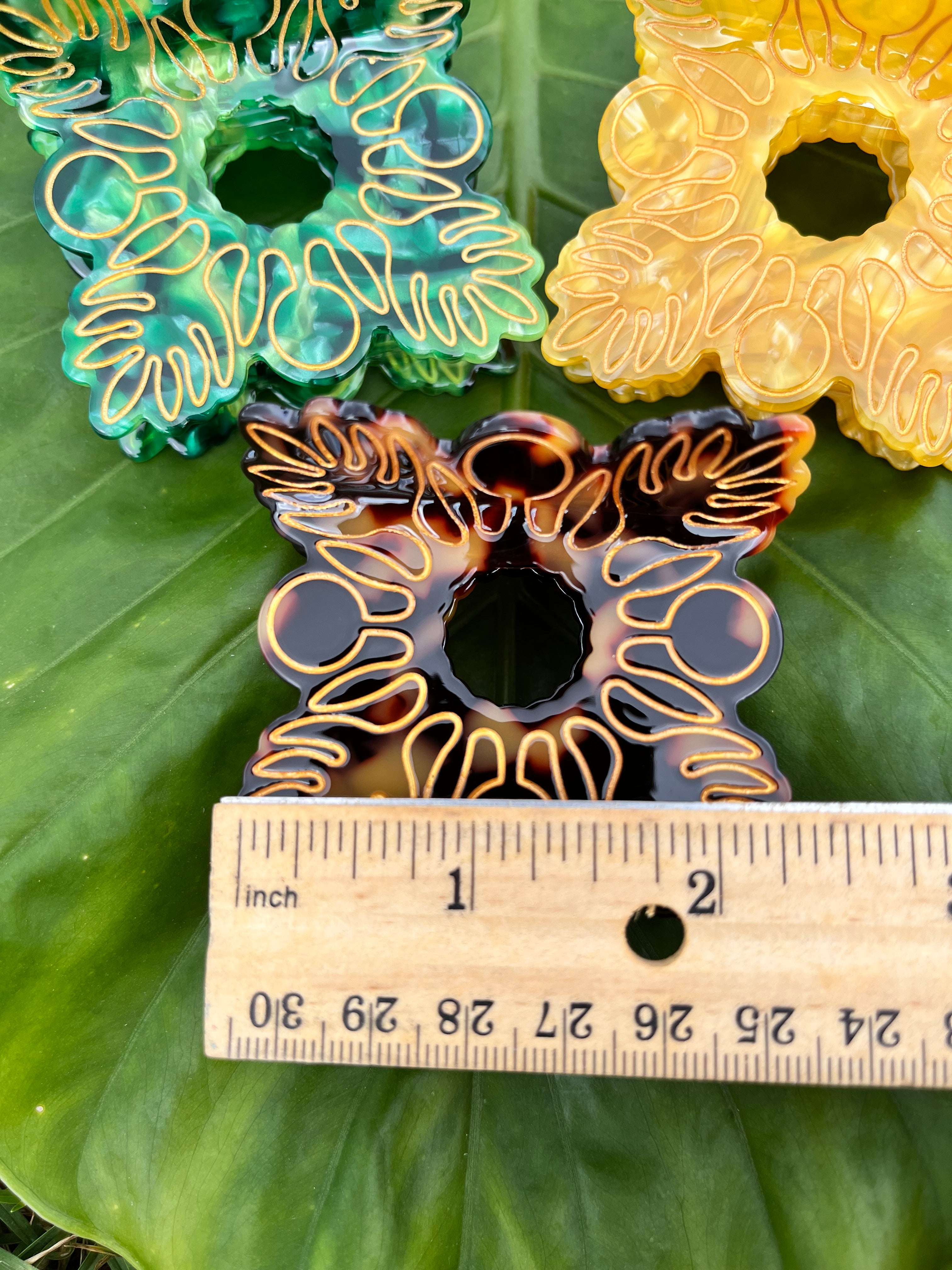 Hawaiian Quilt Circle Cut Out Clips