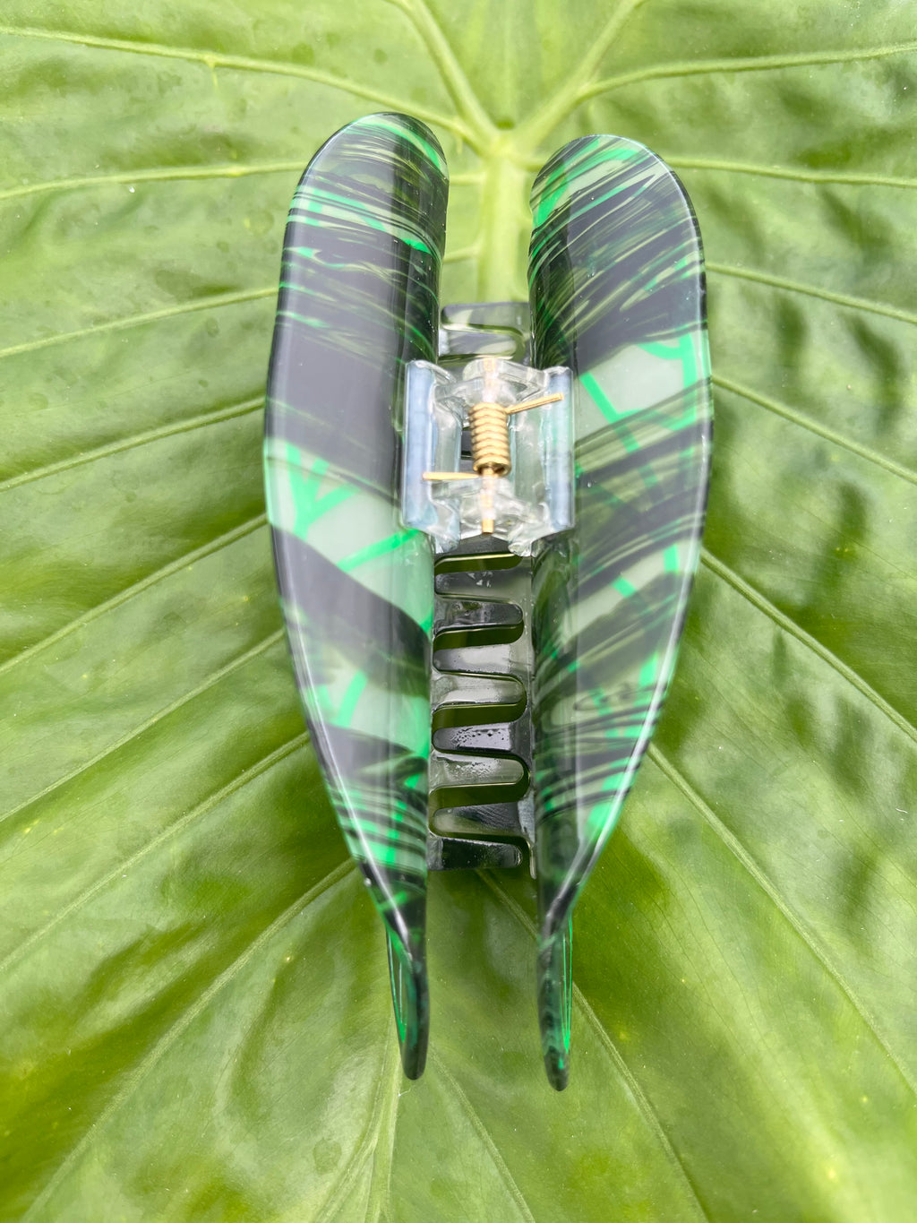 Large Kalo Dark Green Clip