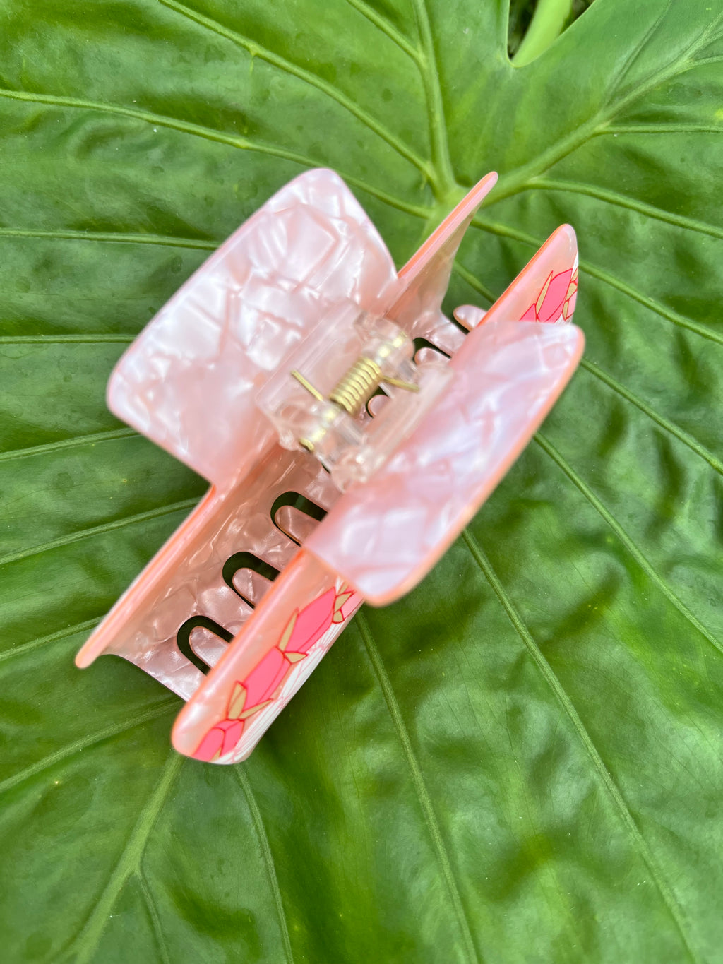 Large Pink Lei Clip