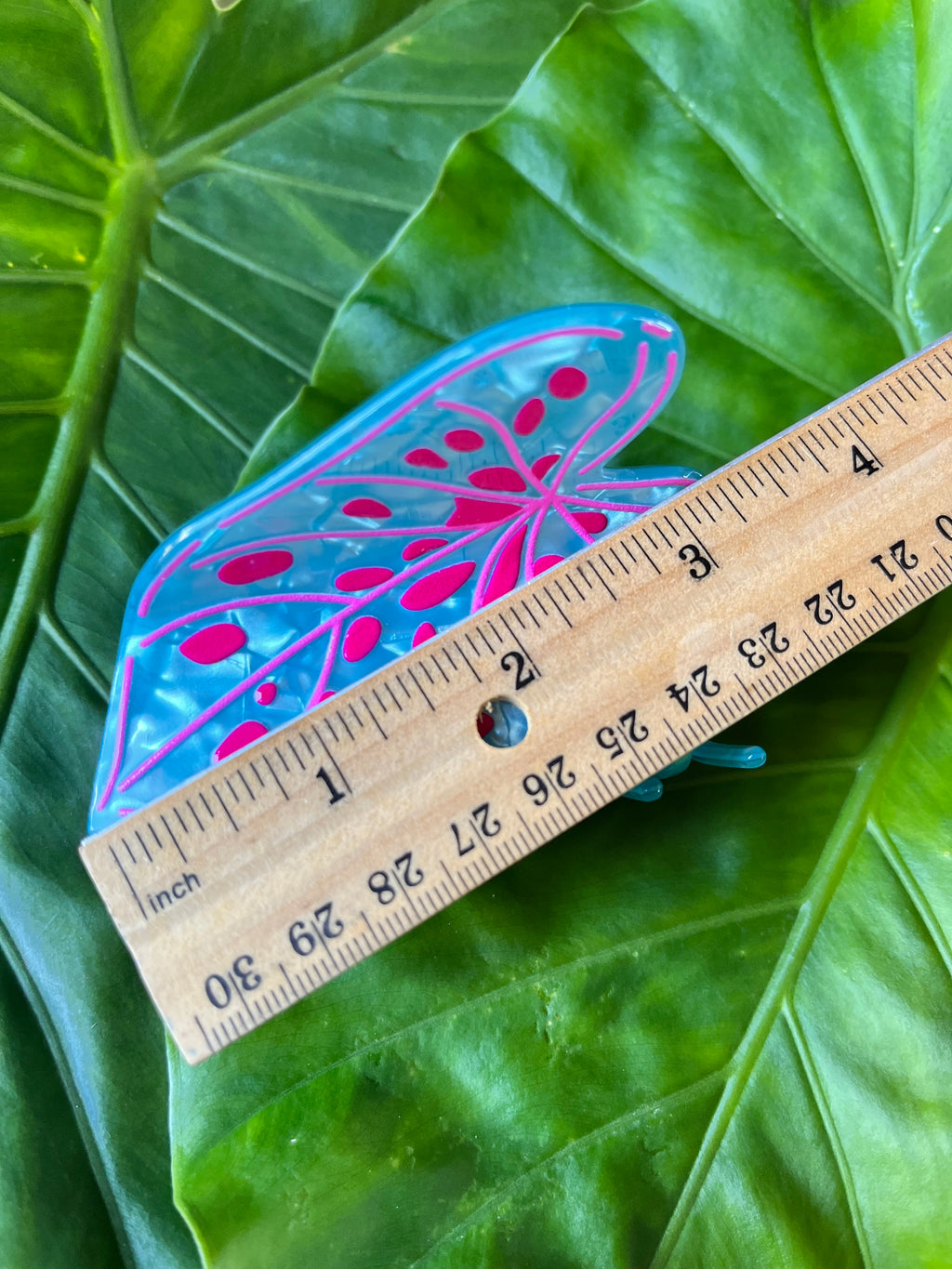 Kalo Leaf Clip Shimmery Blue & Pink